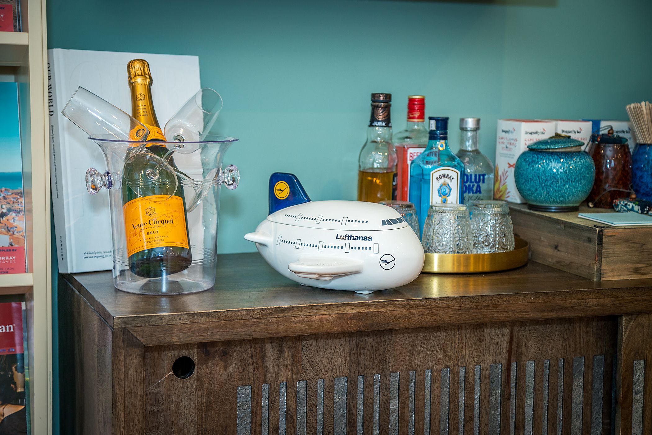 champagne-model-plane.jpg